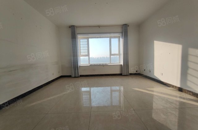 裕昌九州国际 有电梯 小三居 精装修 商业配套齐全