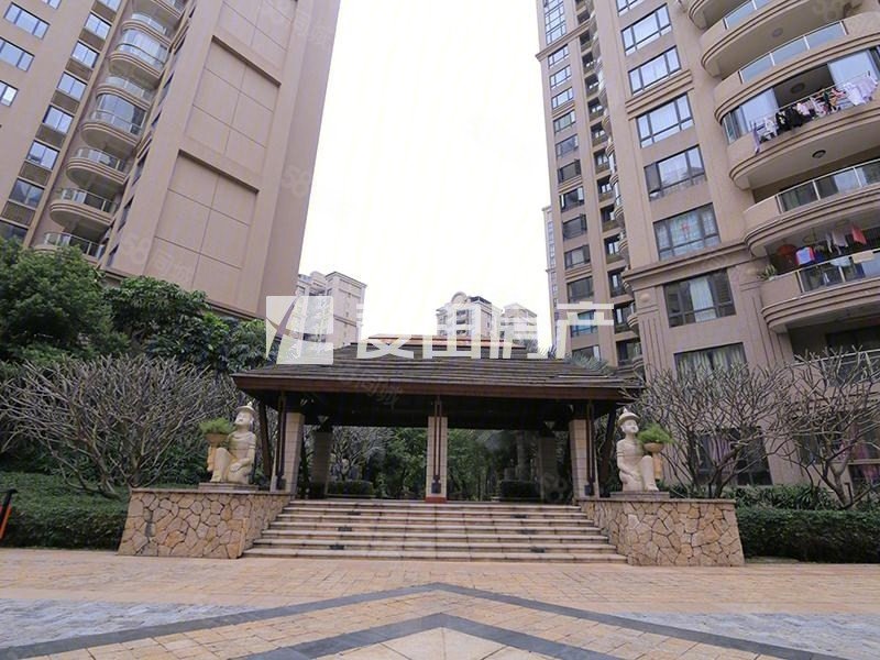 清晰 东南朝向 临地铁 双卫格局 动静分离,中骏蓝湾半岛-厦门58同城