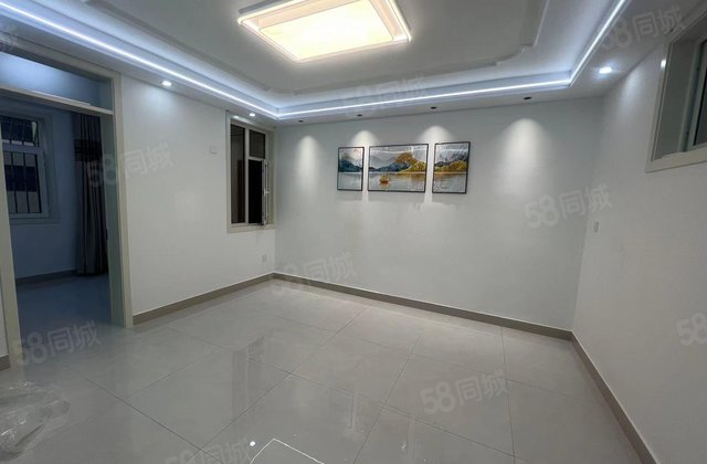 湖边好房，工商局家属院，二楼，精装修，随时看房，免大税，急售