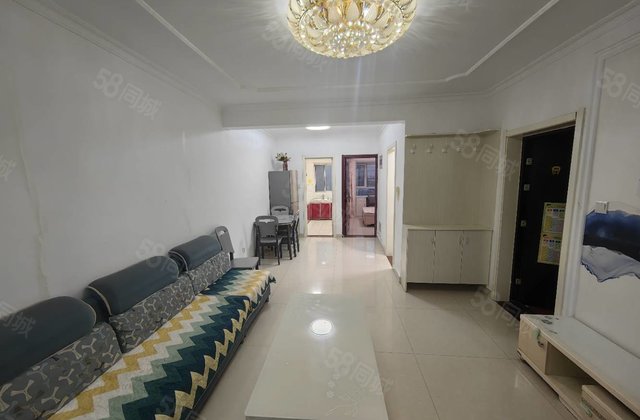 阿尔卡迪亚，水晶城。云麓九里。婚房首远。真的很便宜