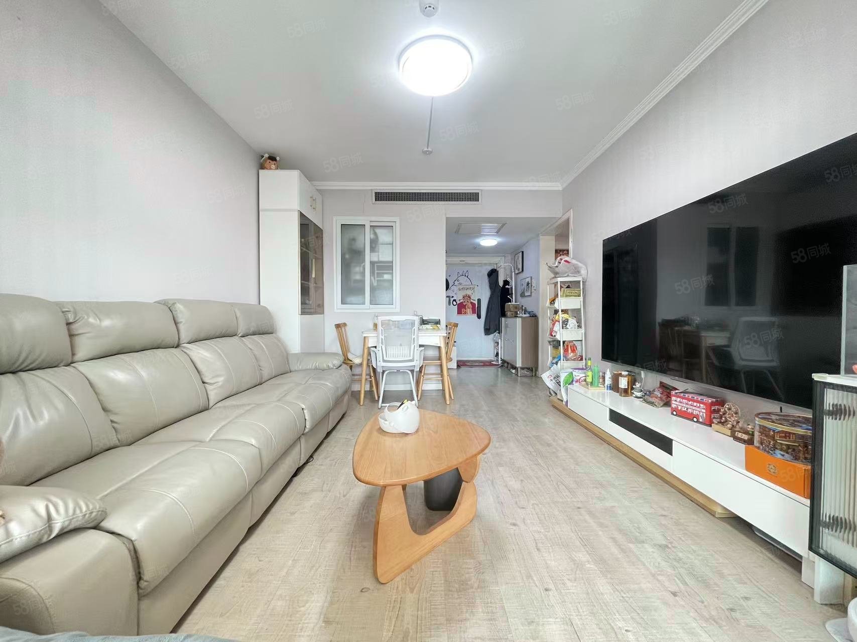 嘉華世紀(jì)2室1廳1衛(wèi)92.47㎡南528萬