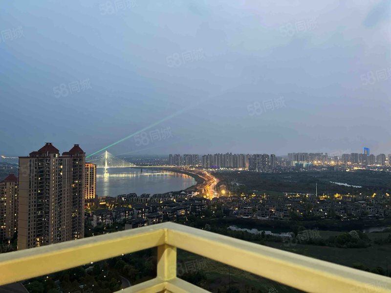 晋合湘水湾3期楼王栋4加一户型有钥匙随时看房