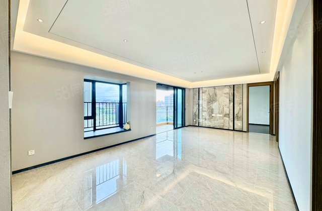 松湖碧桂园三期4室2厅117.05㎡190万二手房图片