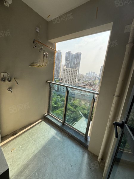 金沙湾力华花园4室2厅2卫120㎡南152万