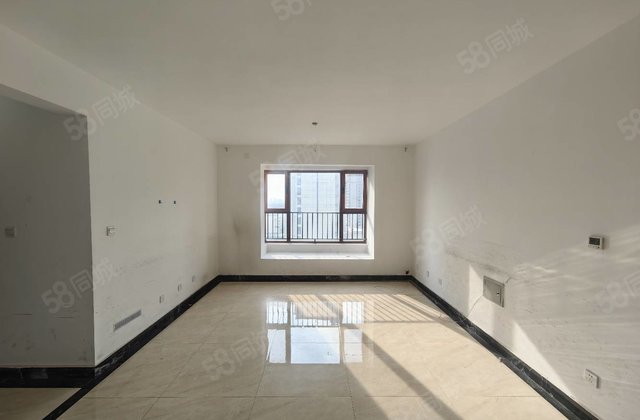 东关国际东区3室2厅115㎡139万二手房图片