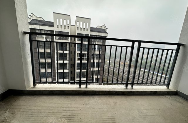 宁铁和平佳园3室2厅118㎡76万二手房图片