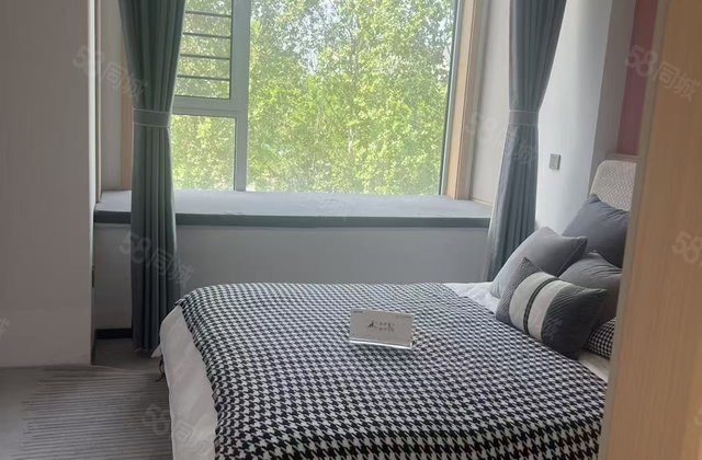 水晶城近一室一厅电梯房地暖新房从未入住十几万