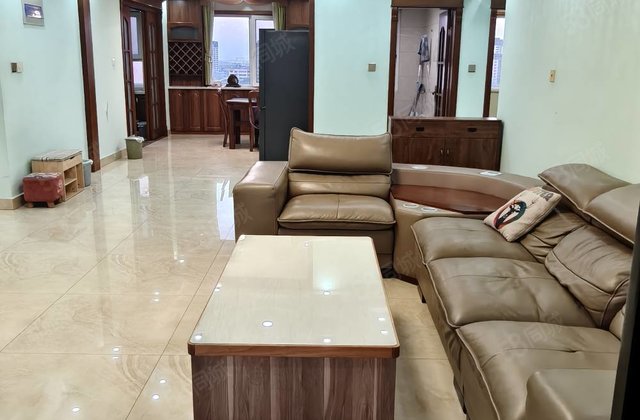 中央生活城4室2厅162㎡99万二手房图片