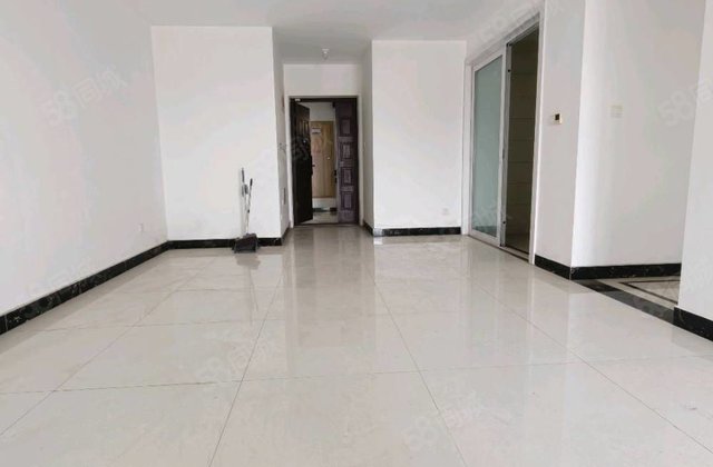 急售 76万  江北水镇  3室  洋房 免大税