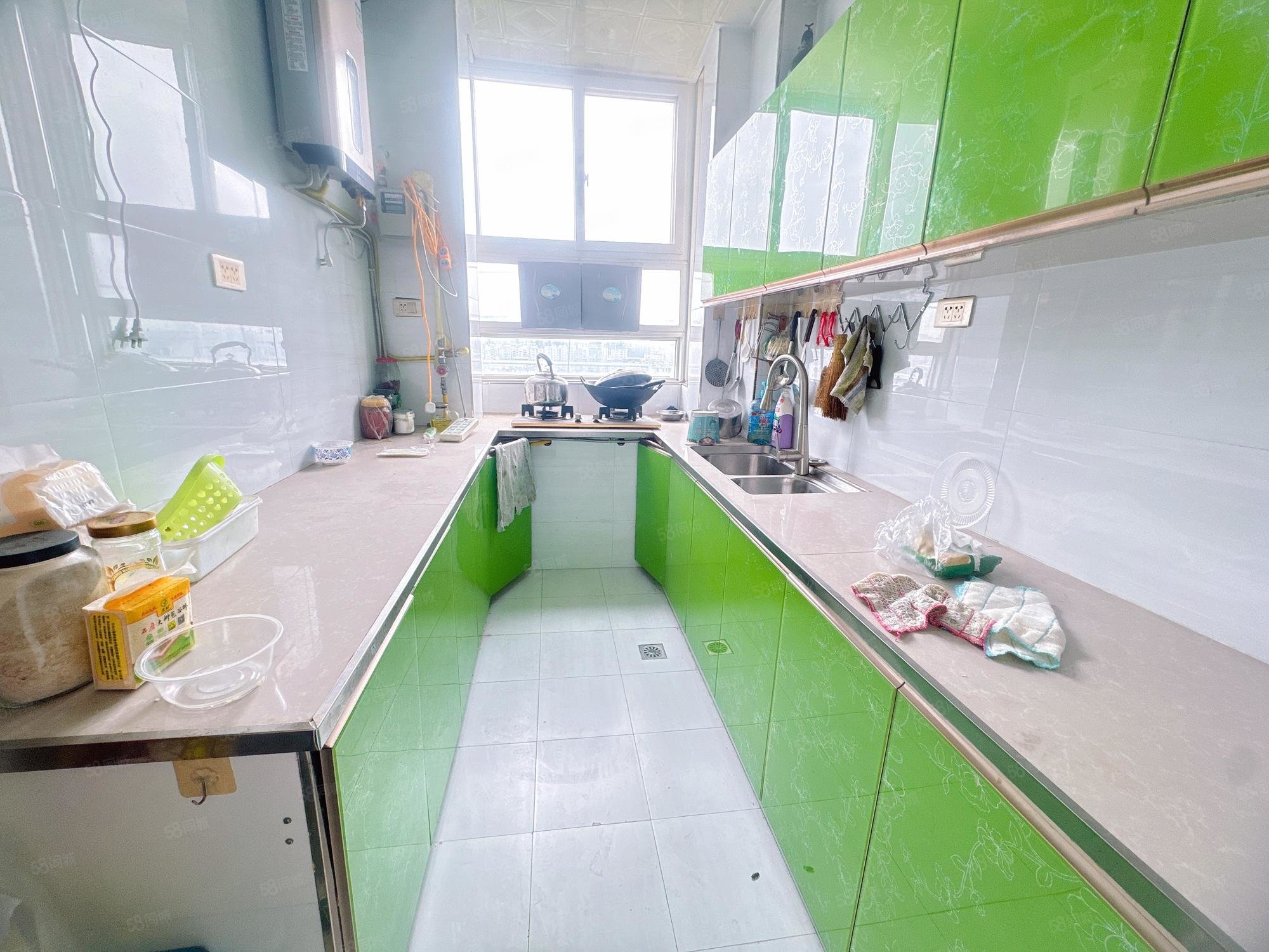 白浪南山小区3室2厅1卫130㎡东南22.8万