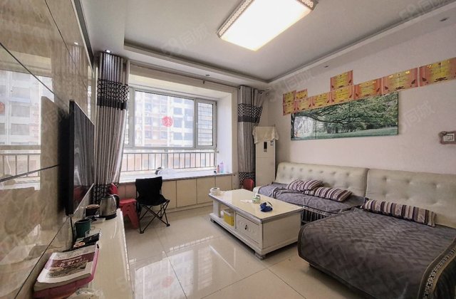 二中大学城，三室两厅，免大税有储，看房有钥匙