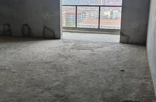 德安中央花园3室2厅130㎡60万二手房图片