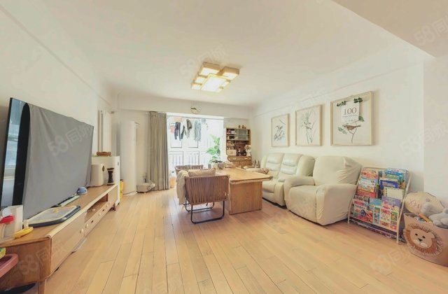 日壇晶華4室1廳3衛(wèi)186.61㎡南北1600萬