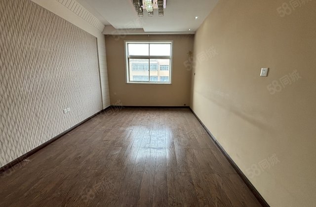 速度抢！湖边单位家属院！实验多车位！乐园电厂金柱绿城颐馨园