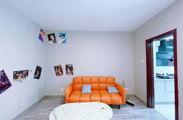 文轩本部新东方名人苑一期 出行方便 购物方便 商品住宅