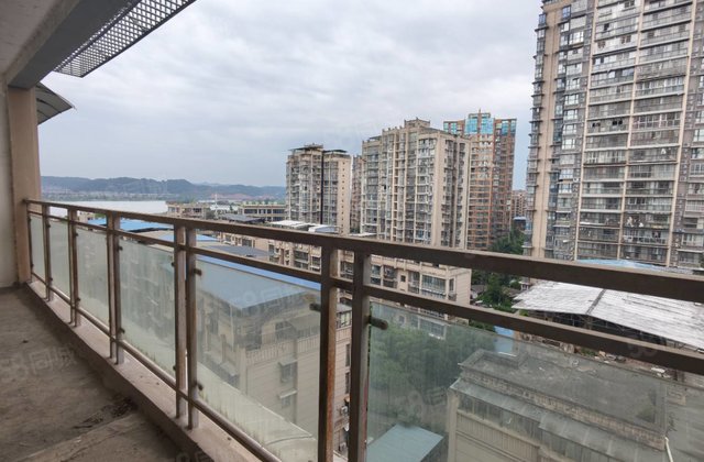 港城清水港湾4室2厅120㎡50.2万二手房图片