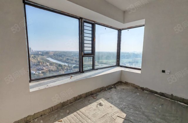 真实急售.孟达颐和嘉苑230平观景大平层带车位,东昌