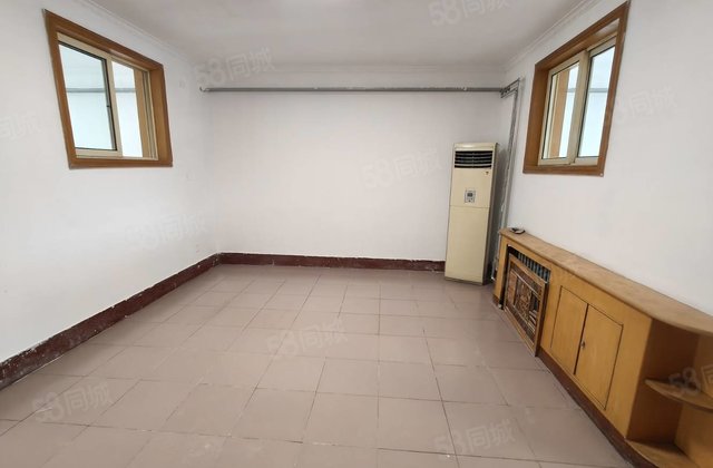 兴华路   东昌本校 单位房实用三室 好楼层急售 住家安静