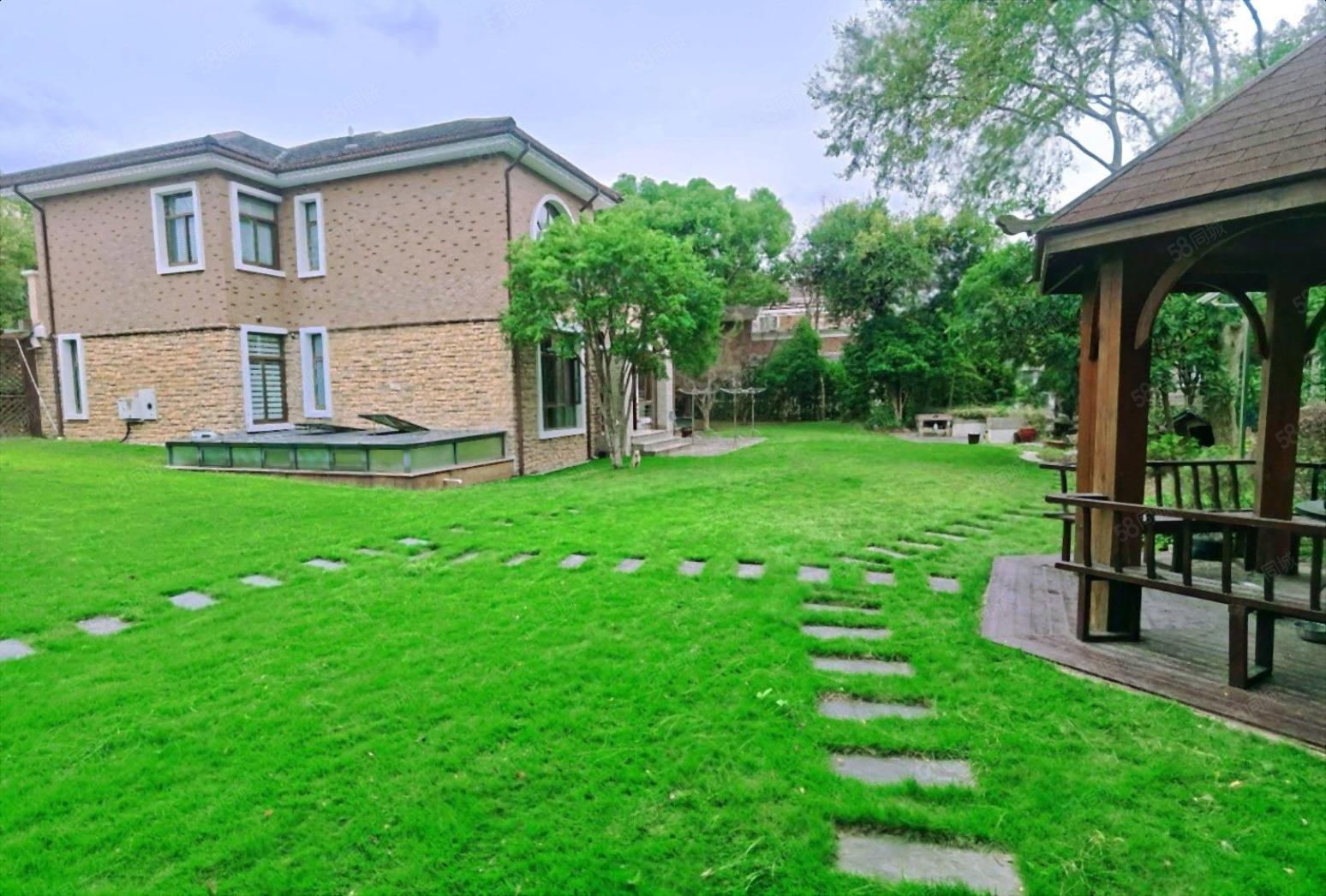 湖山在望花园5室2厅3卫509㎡南北3800万