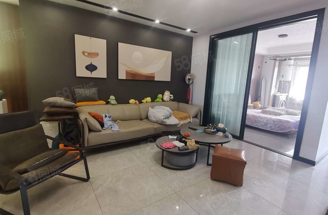 月亮湾B区110平89.9精装修带车位储藏室！颐馨园金柱绿城