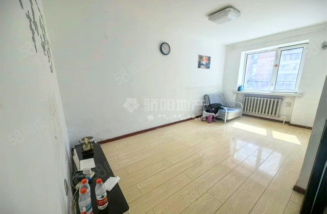 皇家花园1室1厅42㎡21.8万二手房图片
