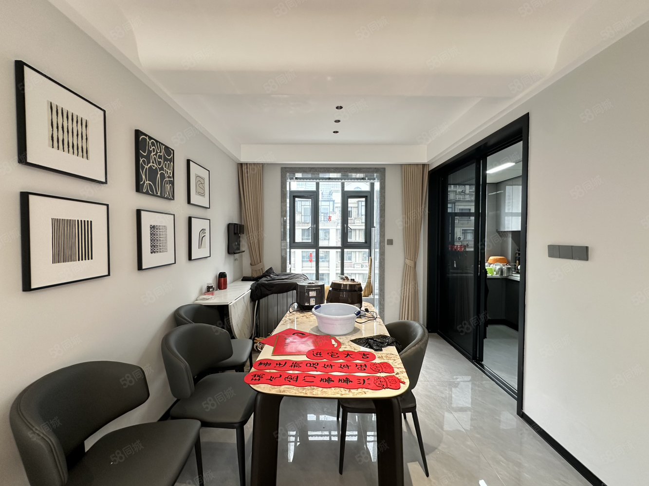 中央花园(高安)4室2厅2卫135㎡南北98万