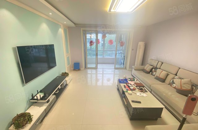 领秀华城4室2厅165.56㎡90万二手房图片