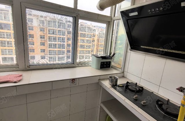 公园西边 毛纺厂家属院 新区  南北通透 急需出售27万