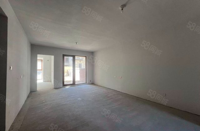 鸿坤理想城4室2厅155㎡140万二手房图片