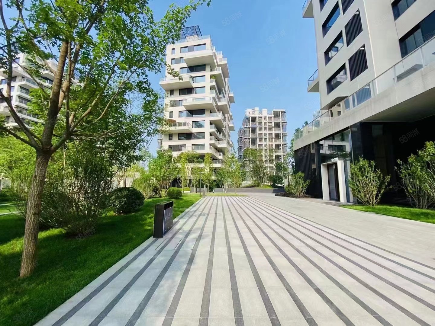 万众开发两室豪装送车位 有钥匙 雁栖玫瑰园,雁栖玫瑰园-西安58同城