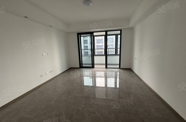 华发金融活力城铂庭4室2厅119㎡145万二手房图片