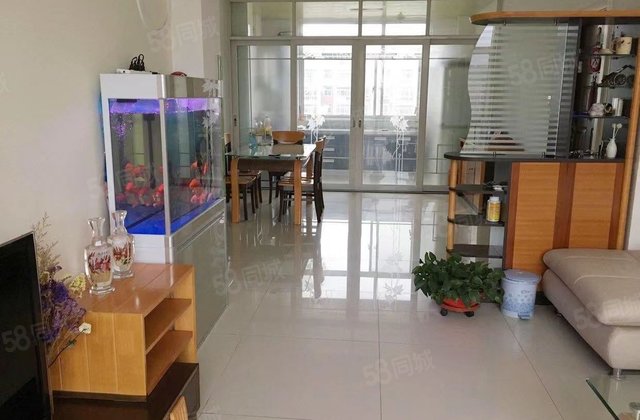 水岸佳苑3室2厅135㎡52万二手房图片