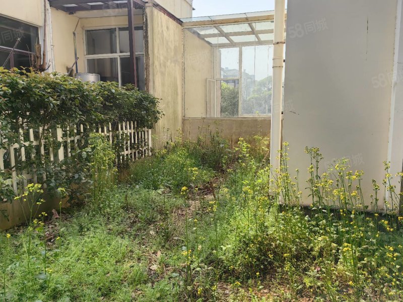 德和沁园(别墅)5室2厅4卫281㎡南北569万