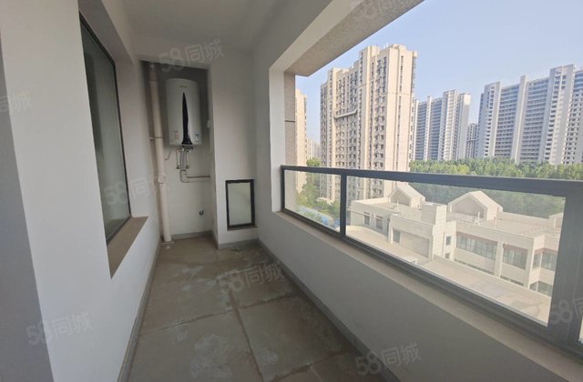 星光理想城 全天采光 西边户