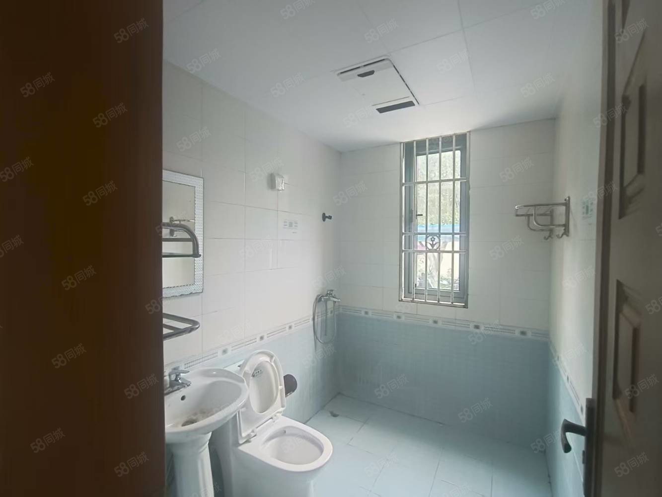 丰水源清华苑3室2厅2卫116㎡南北50万