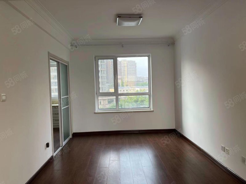 壹品星海南北通透高绿化商圈成熟车位充足双卫生间