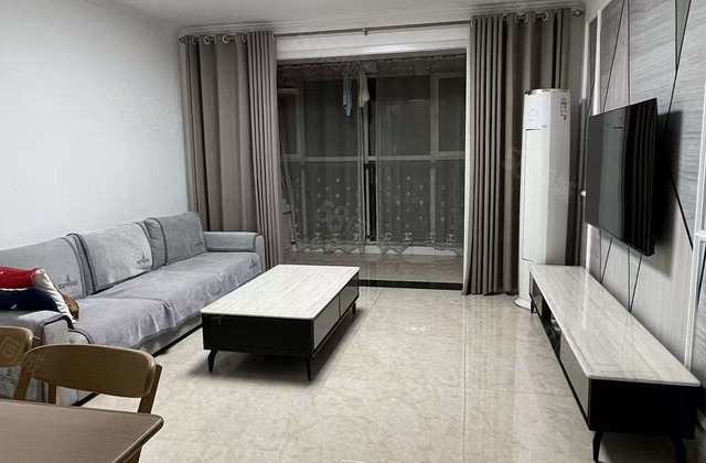 西湖馨苑 精装三室 好楼层 边户 98平