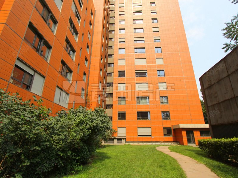 3室2厅 锋尚国际公寓 精装修