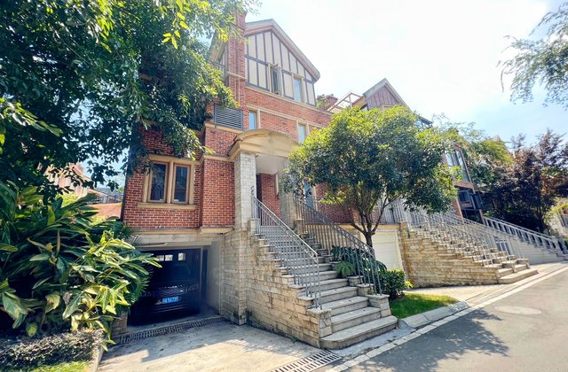 东山国际新城G区4室2厅201.82㎡230万二手房图片