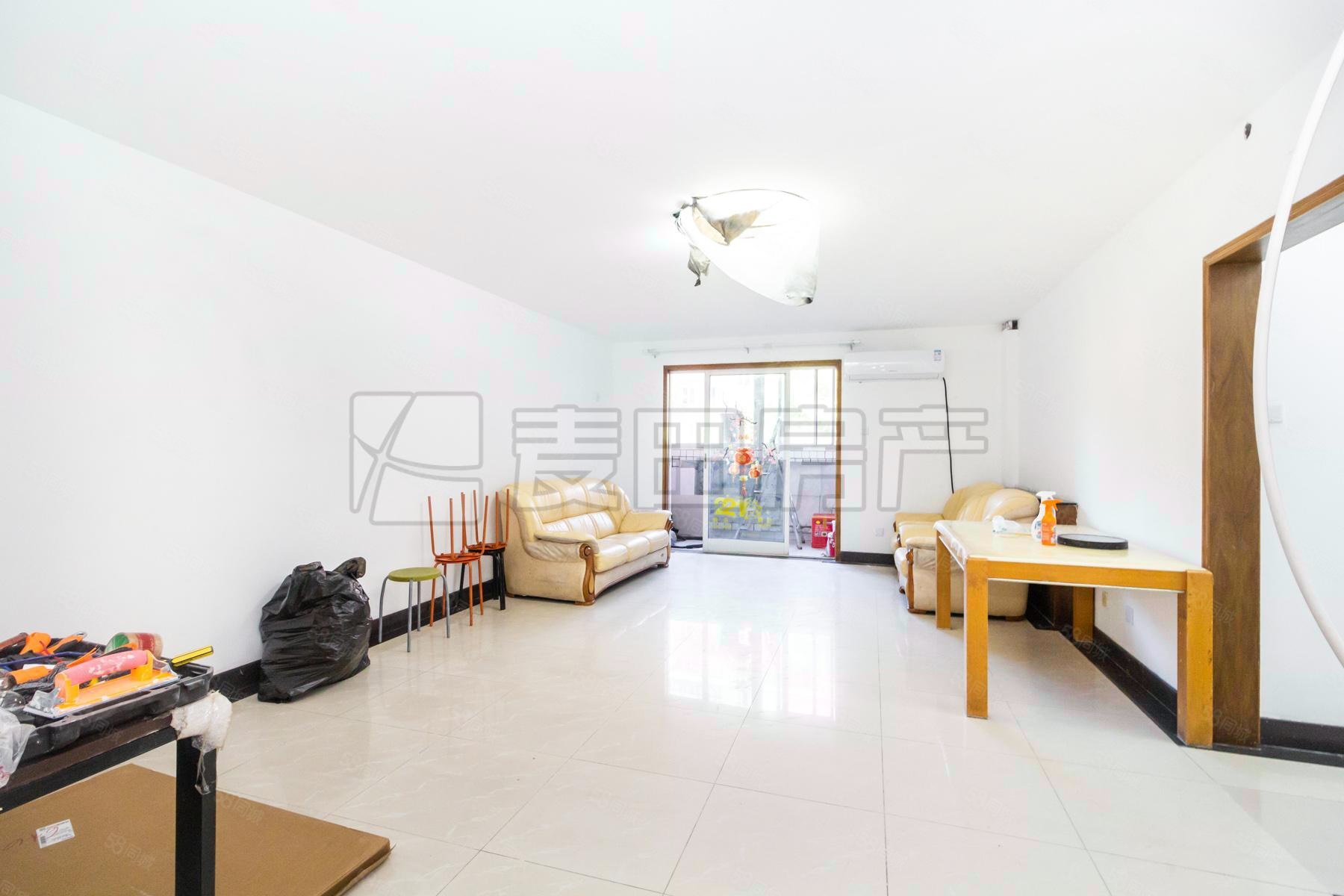 白橋苑4室2廳2衛(wèi)176.08㎡西南1100萬