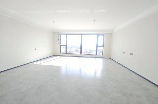 万科紫郡3室2厅151㎡138万二手房图片