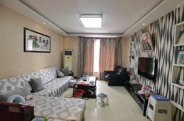 富力花园4室2厅132㎡84万二手房图片