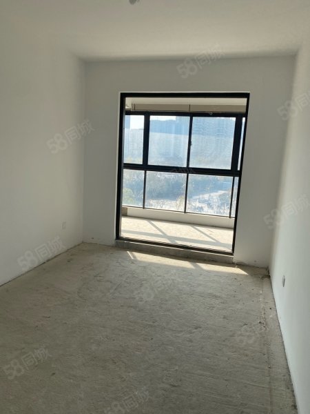 南金鹰金鹰平墅4室毛坯小区环境优美密度低