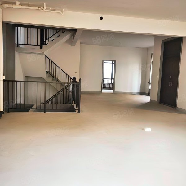 急售华夏天璟湾新出毛坯大双拼别墅带150平米花园