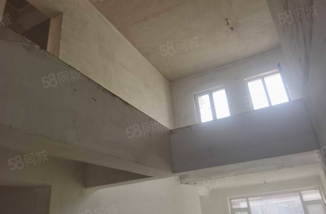 鹤伴豪庭5室3厅217㎡93万二手房图片