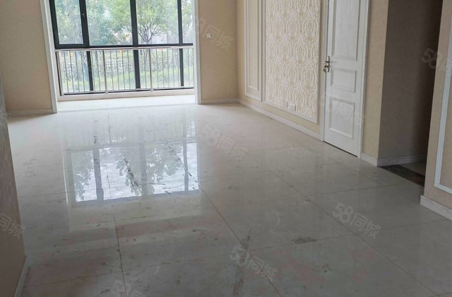 梧桐西舍4室2厅167.21㎡249万二手房图片