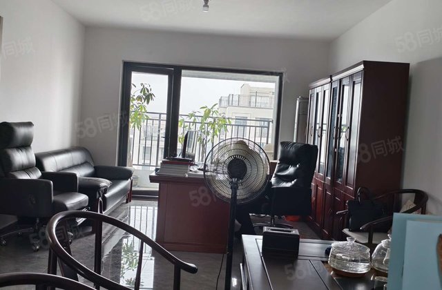 捡  啦 新小区 带大露台 可种养花种菜     可更名