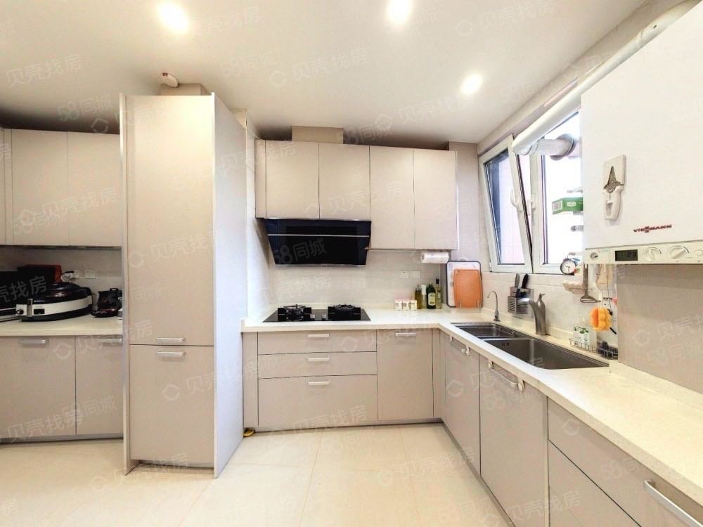 上京新航線3室2廳2衛(wèi)174.28㎡南北1258萬