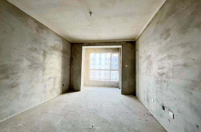 雅郡棠颂园4室2厅180㎡126万二手房图片