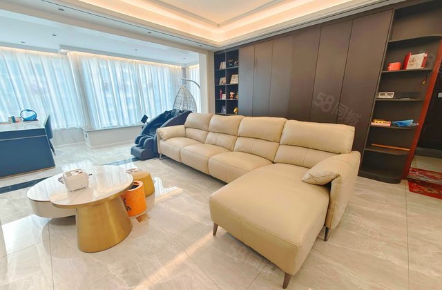 中航城3室2厅118.61㎡112万二手房图片